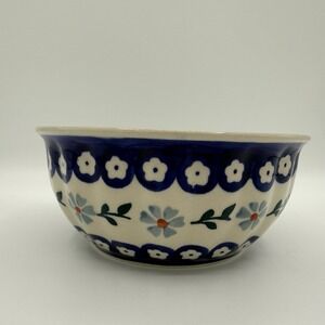 Manufaktura Boleslawiec Polish Pottery Fluted Bowl Blue Daisy Pattern 6.75"